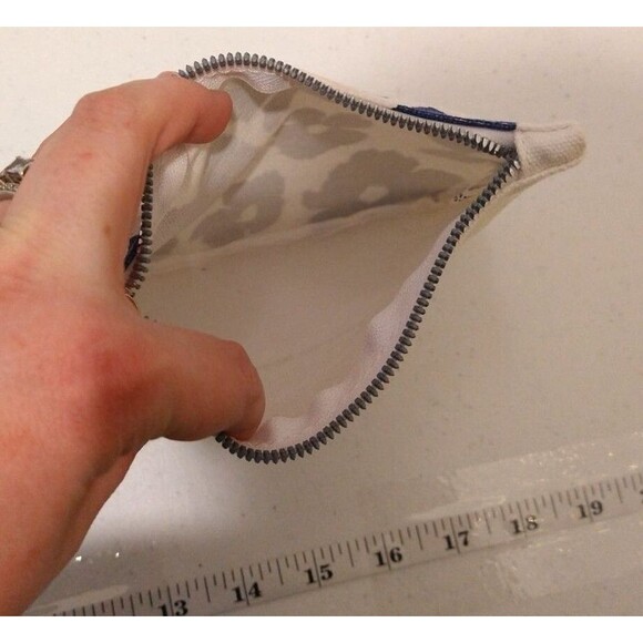 IPSY 2 MAKEUP COSMETIC BAGS 7X5 FLORAL STYLISH FASHION UNIQUE GLAM TRAVEL CHIC - Picture 5 of 7